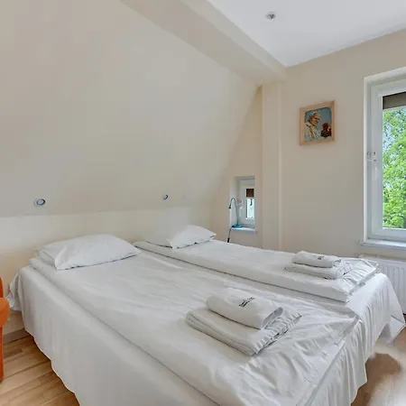 Dom & House - Monte Cassino Center アパート