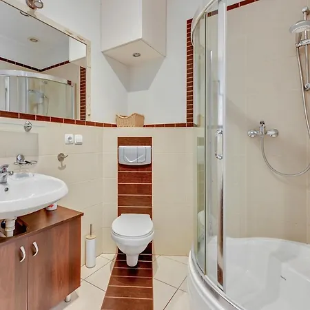 Dom & House - Monte Cassino Center ソポト