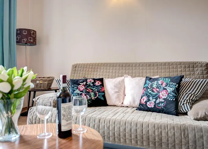 アパート Monte Cassino By Renters